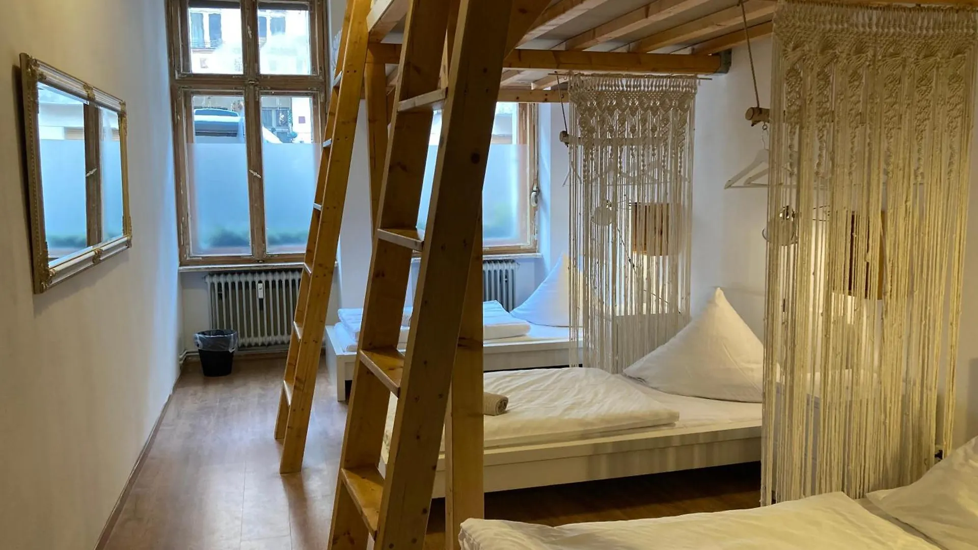 Minimal Hostel No 41 Berlin Germany